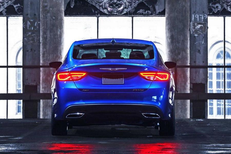  Chrysler 200 2015 года  (фото 152 из 207)